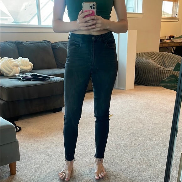 Harper Women's Dark Skinny Jeans - Picture 2 of 7